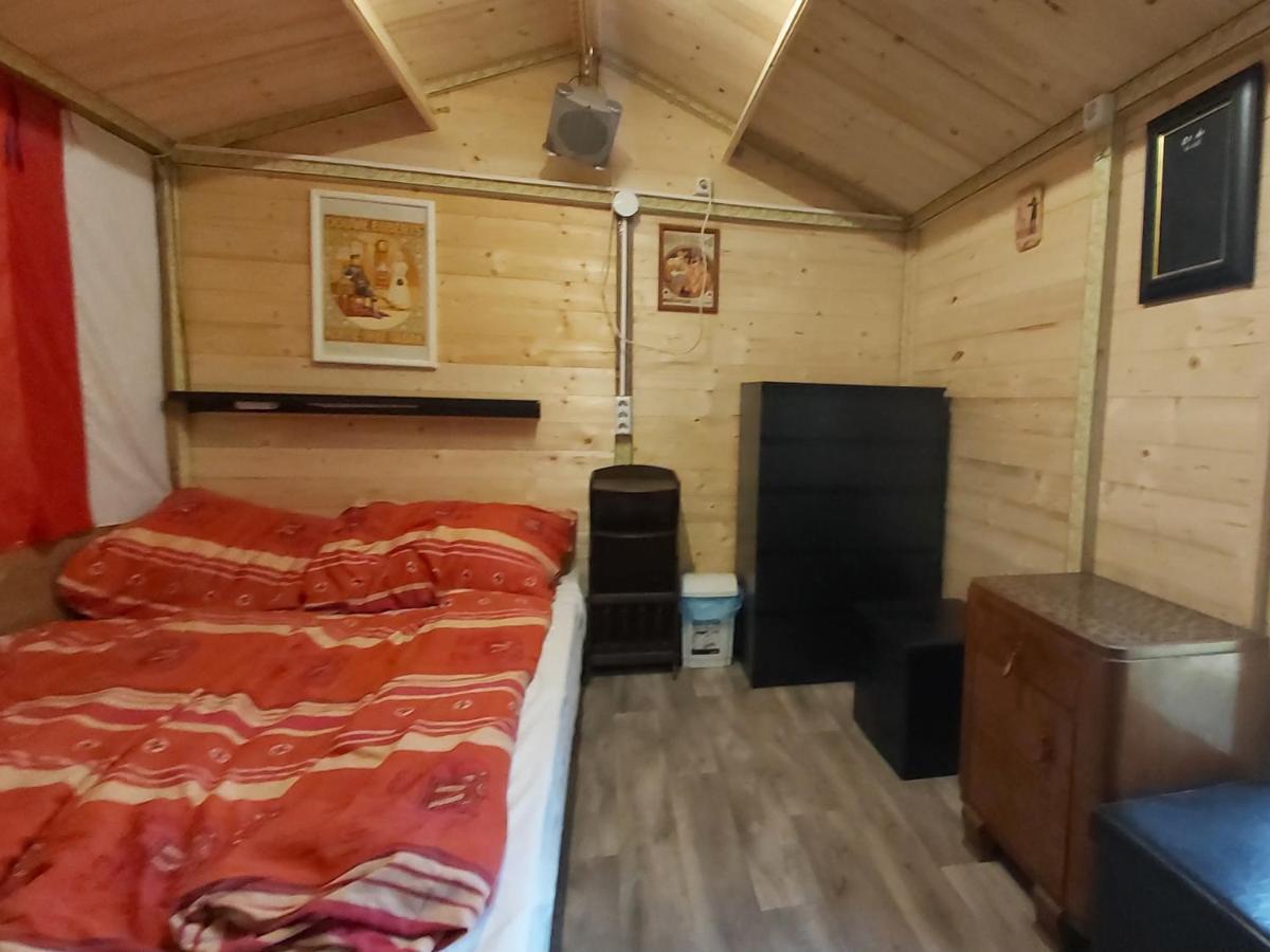 Relax Bungalow Terrace, Glamping Fahaz Siófok Extérieur photo