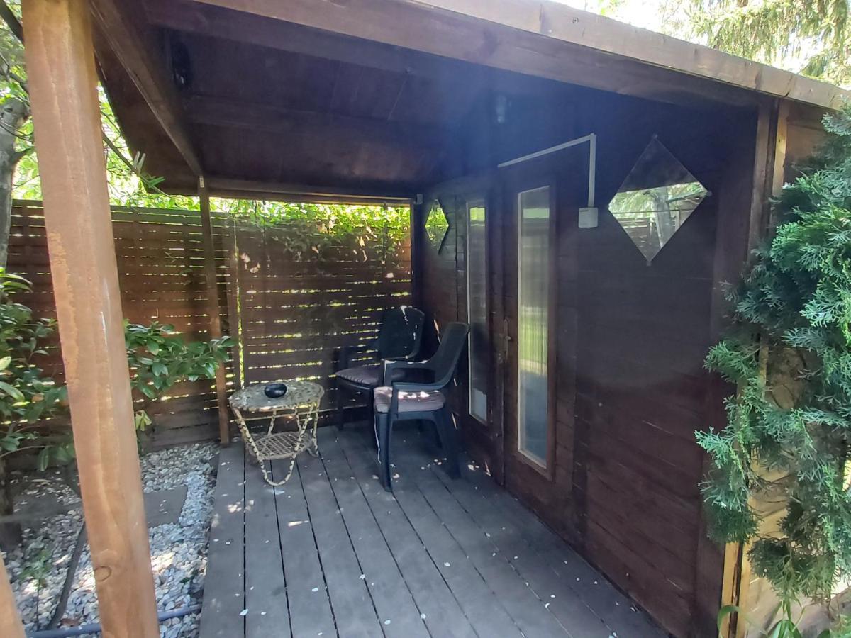 Relax Bungalow Terrace, Glamping Fahaz Siófok Extérieur photo